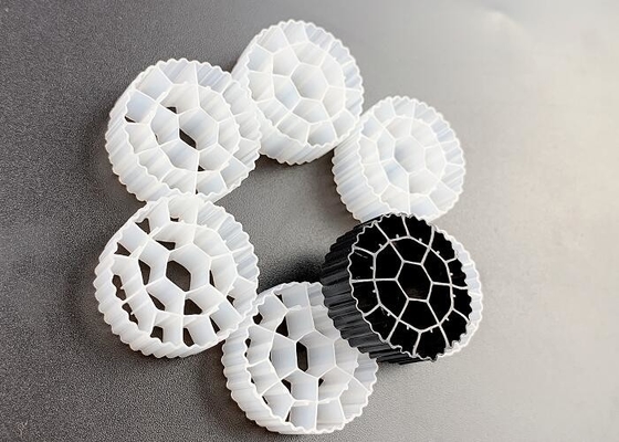 kupować Ras Nośniki plastikowe Łóżko przemieszczające Mbbr Bio Media Biały kolor online manufacture