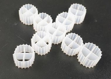 kupować Popularne 11*7mm biały kolor i dziewiczy materiał HDPE MBBR bio kulki do akwariów online manufacture