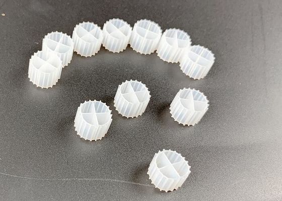 kupować MBBR Biały HDPE IFAS Biological Filter Media 1000m2/M3 online manufacture