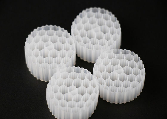 kupować Biały kolor Materiał Hdpe 38 otworów MBBR Nośnik Virgin PE online manufacture