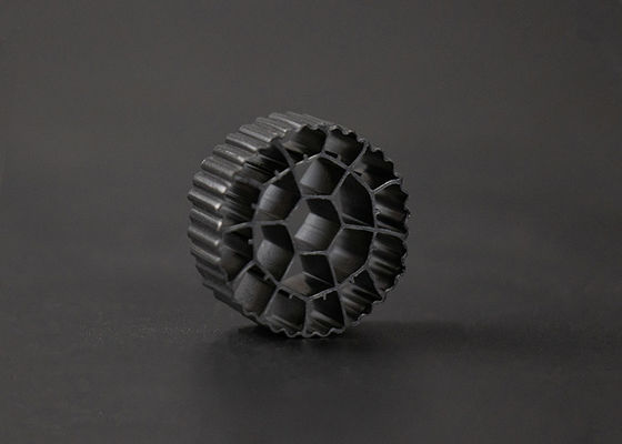 kupować Materiał MBBR Filter Media Biofilter 25mm X12mm Wielkość 600 m2/m3 Powierzchnia online manufacture
