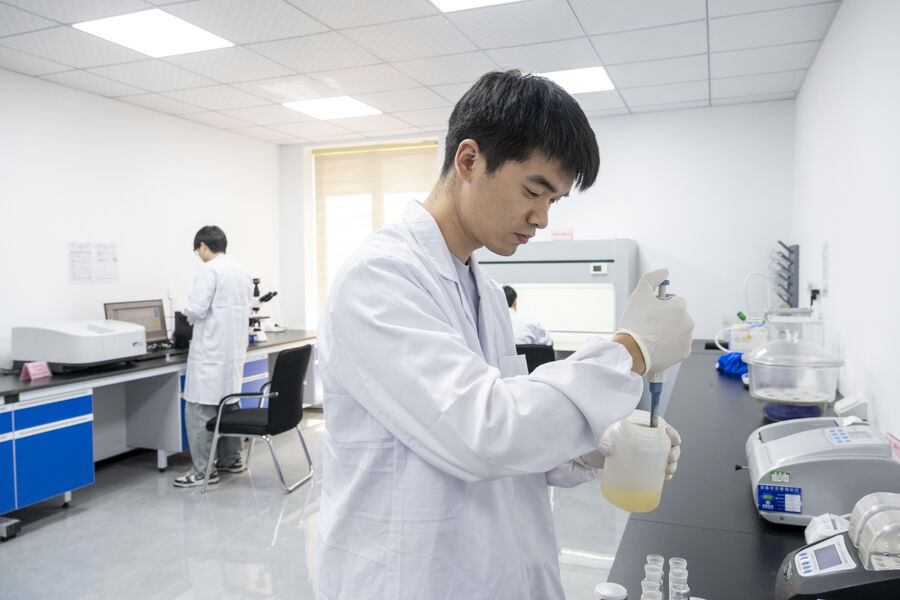 Tongxiang Small Boss Special Plastic Products Co., Ltd.