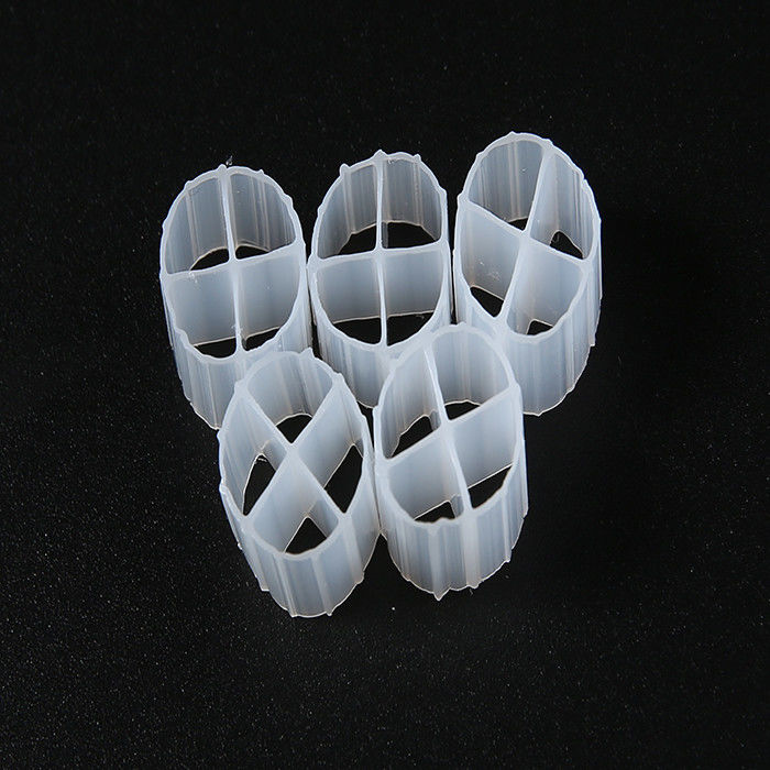 Biały pływający filtr medialny niewykorzystany materiał HDPE PE01 12 mm x 9 mm