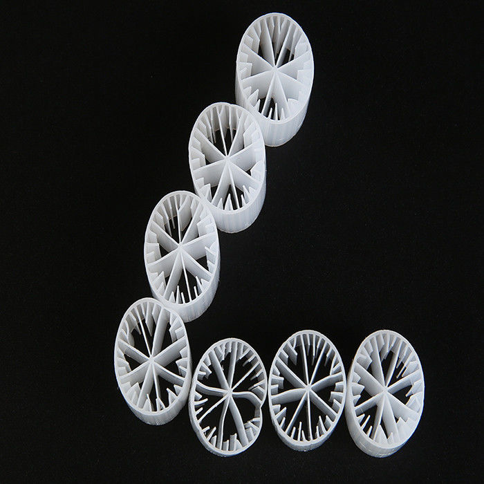 Dobry obszar powierzchni Biocell Filter Media Akwakultura Biofilter Materiał HDPE