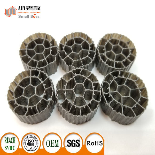 25 mm x 12 mm Kolorowe filtry MBBR Media HDPE Materiał PE06 Bio Media
