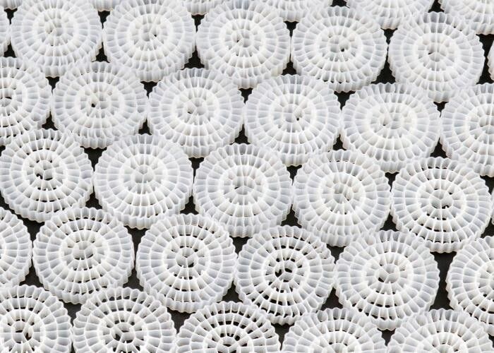 Biofilm Wzrost Szybki K1 Mikrofiltrowy Medium 25*10mm Wszelkie kolorowe HDPE Kaldnes