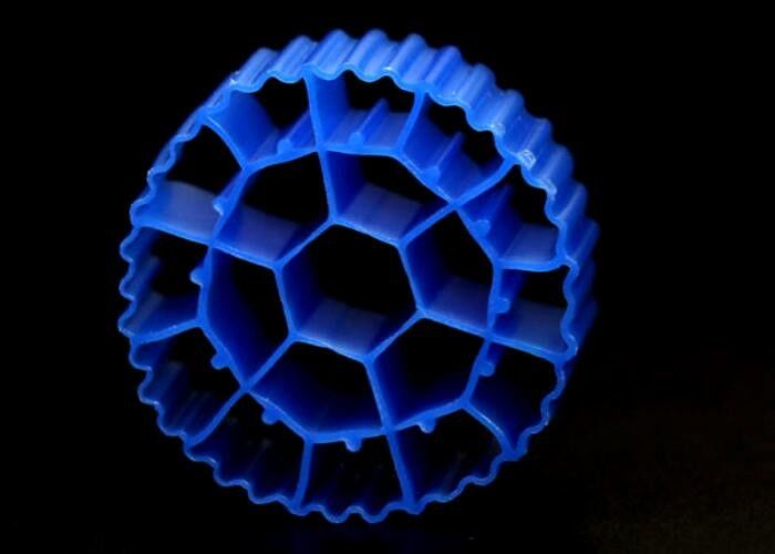 Plastikowe MBBR Biocell BIO Balls Filter Media dla odporności na wstrząsy RAS