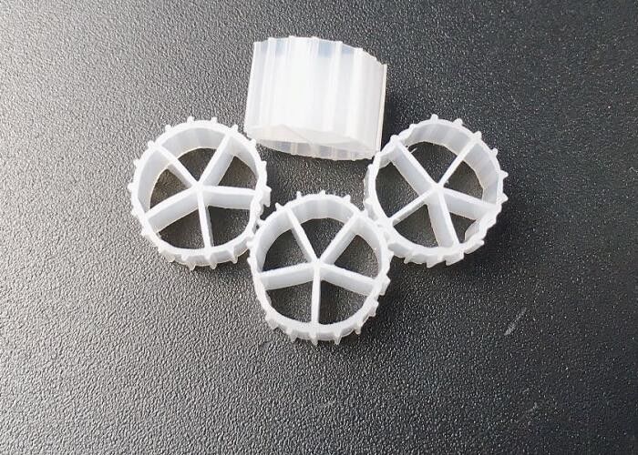 Bioballs z hodowli ryb BIO Filter Media Biały Kolor 10*7mm Płynący wypełniacz 100% Virgin HDPE biofilter media