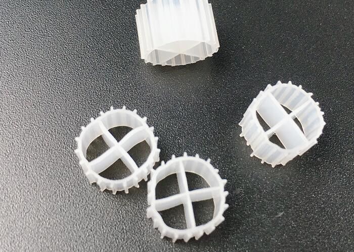 Kaldnes MBBR Bio Filter Media Pływające Poruszające łóżko Biofilm Reaktor Akwarium Biały kolor 11*7mm