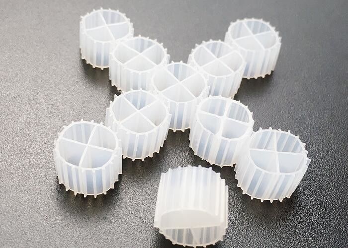 MBBR Biofilter Media Biochips 0,96 - 0,98 g / Cm3 Gęstość dla RAS Akwakultura FAB bio media