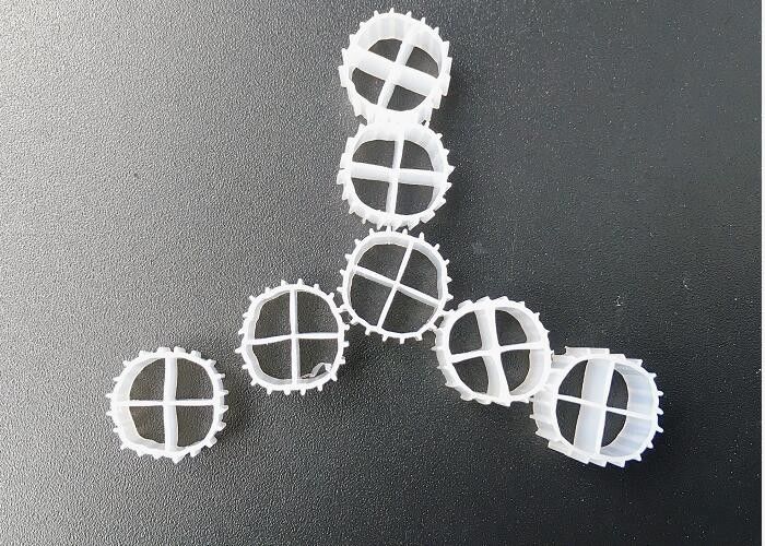 MBBR Biofilter Media Biochips 0,96 - 0,98 g / Cm3 Gęstość dla RAS Akwakultura FAB bio media