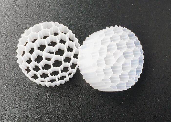 Plastikowe Bio MBBR Oczyszczanie wody FAB / Filtr do kroplówki Opakowanie pływające medium 25*12mm