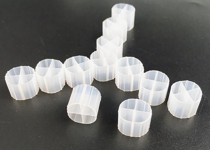 Wysokiej wydajności MBBR Bio Media K1 Micro Media 12mm X 9mm Biały kolor