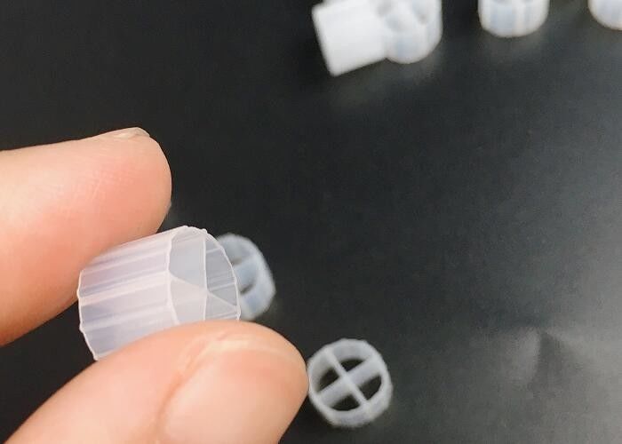 HIPS Biały kolor Plastic Biofilter, Biofilter do przenoszenia łóżka 12*9mm