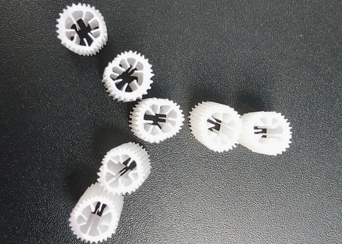 MBBR Bio Media Ciężki rozmiar 5*10mm Virgin HIPS Material Plastic MBBR Filter Media