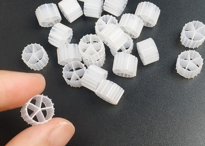 Białe 5 otworów czyste filtry HDPE Długotrwałość Rozmiar 10 mm x 7 mm