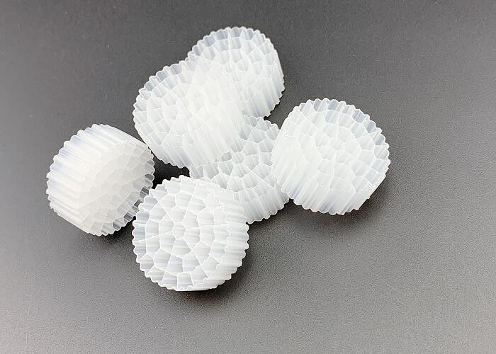 Oczyszczanie wody Duża powierzchnia MBBR Biocell Filter Media 25*10MM