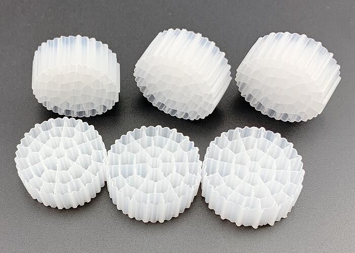 Biały kolor HDPE K1 Filtry PE37 Do poprawy jakości wody