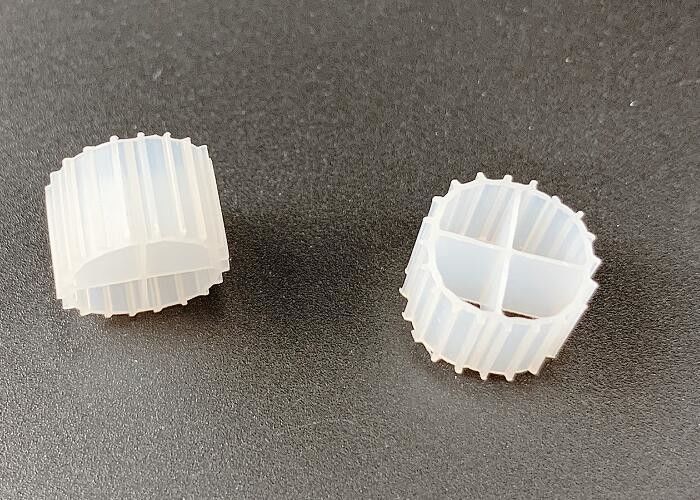 11*7mm MBBR Bio Filter Media K1 z białym kolorem i dziewiczym materiałem HDPE