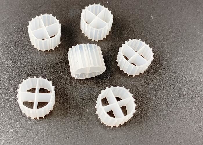 instalacja oczyszczania ścieków z technologią filtrów medialnych mbbr kaldnes k1/k3 dla systemów akwakultury ras