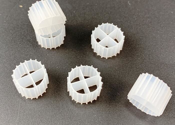 instalacja oczyszczania ścieków z technologią filtrów medialnych mbbr kaldnes k1/k3 dla systemów akwakultury ras