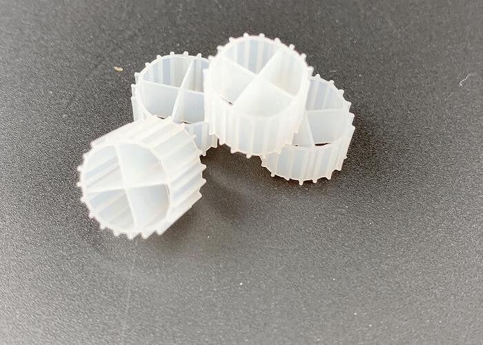 Środki filtracyjne z tworzyw sztucznych przyjaznych środowisku dla akwariów