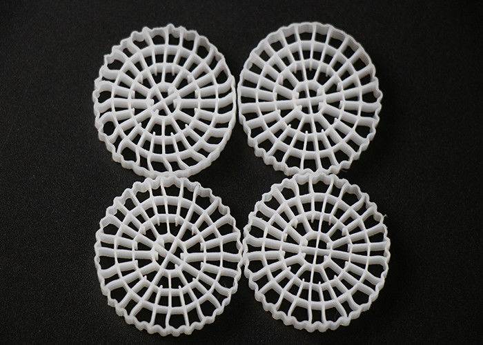 25*4mm PE64 K5 MBBR Bio Media K5 Biały kolor i dziewiczy materiał HDPE dla systemu RAS