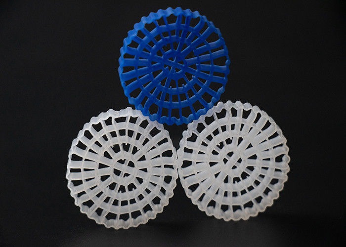 Oczyszczanie ścieków Środki filtracyjne z tworzyw sztucznych MBBR HDPE biomover duże 1200 m2/m3 Powierzchnia sprzęt IFAS