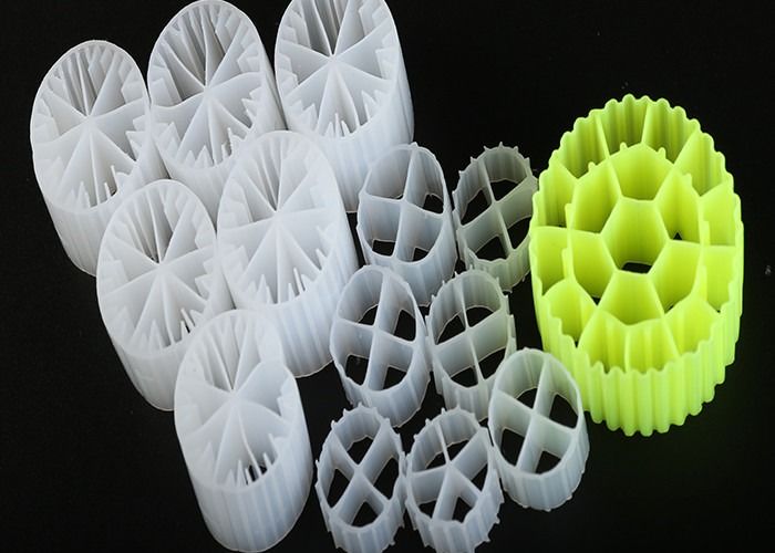 Pływające piórne HDPE Aquaponics Biofilter Media Bio Balls Biocell