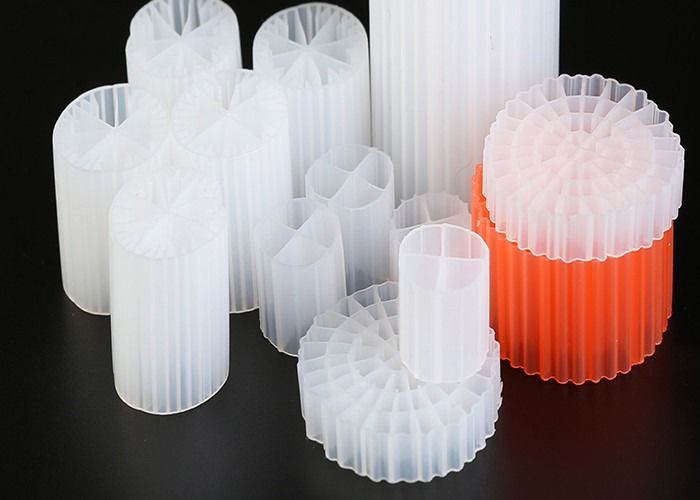 Długa żywotność 19 otworów K1 Filter Media Virgin HDPE Material Bio Balls dla RAS i ścieków