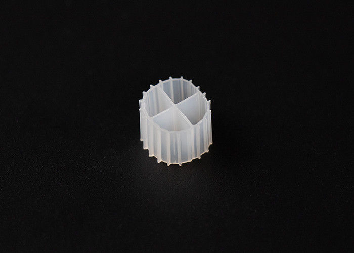 Biały kolor Hdpe MBBR Bio Filter Media 900m2/M3 Duża powierzchnia