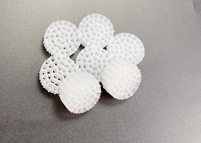 Środki filtracyjne ścieków MBBR Przenośne łóżko Biofilm Reaktor HDPE