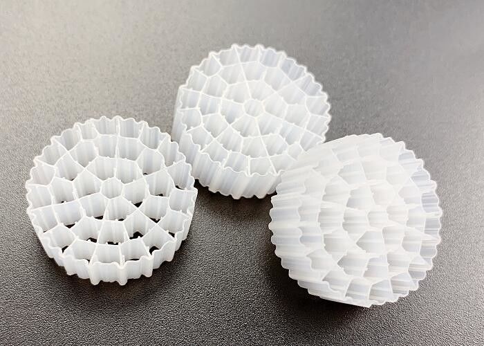 Virgin HDPE 25*10MM Biały kolor MBBR Filtry plastikowe Duża powierzchnia