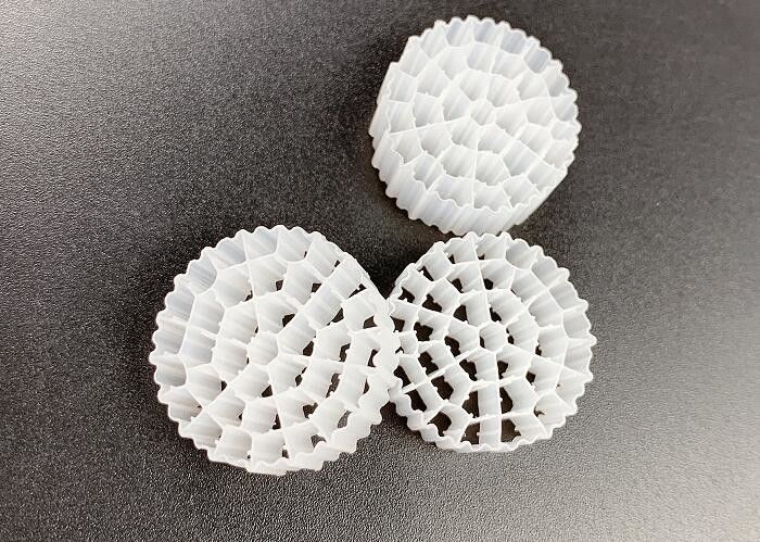Virgin HDPE 25*10MM Biały kolor MBBR Filtry plastikowe Duża powierzchnia