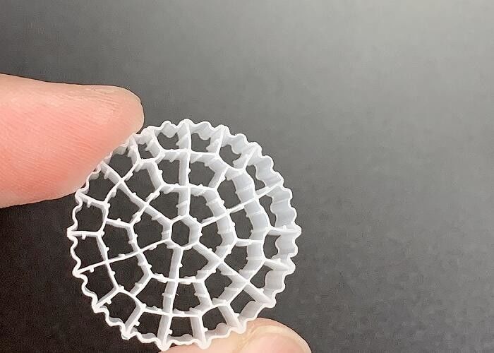 Środki filtracyjne ścieków Mbbr Pływające biomedia MBBR Środki filtracyjne