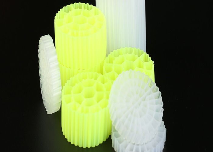 Wysoka powierzchnia MBBR Filter Media Akwarium Poruszające się łóżko Filtr niższe zużycie energii