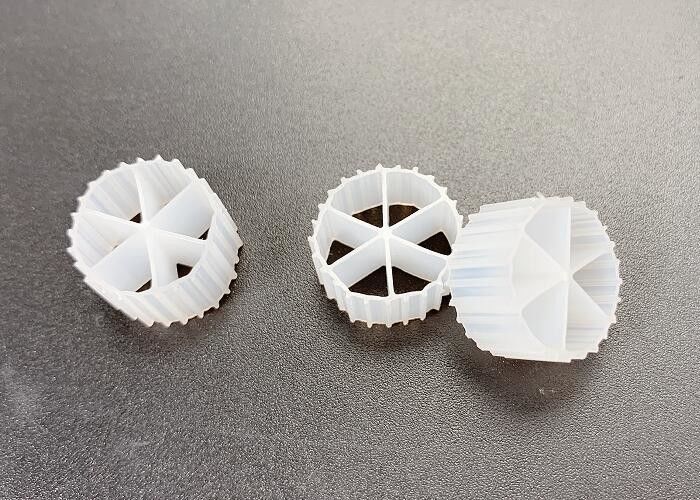 Biocell Bio Carrier PE04 6 pomieszczeń MBBR Bio Balls Filter Media For Anaerobic Tank