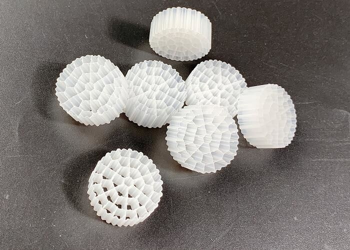 Biotubowe Biopipe Biobol Biocell Filter Media Biały kolor Materiał HDPE